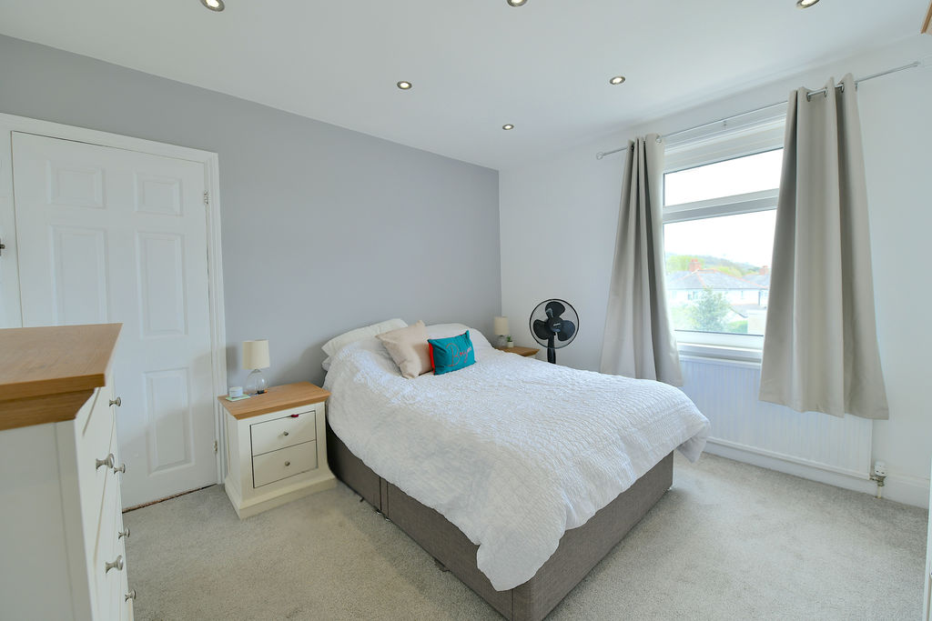 Bedroom- click for photo gallery